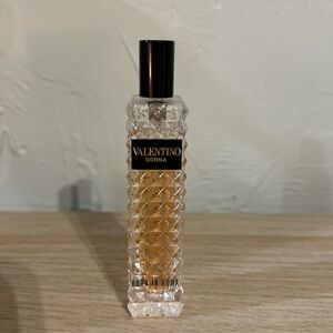 Valentino Donna purse spray